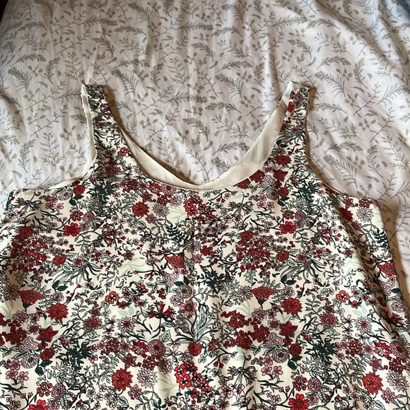 Top Reitmans size small - Picture 3 of 3